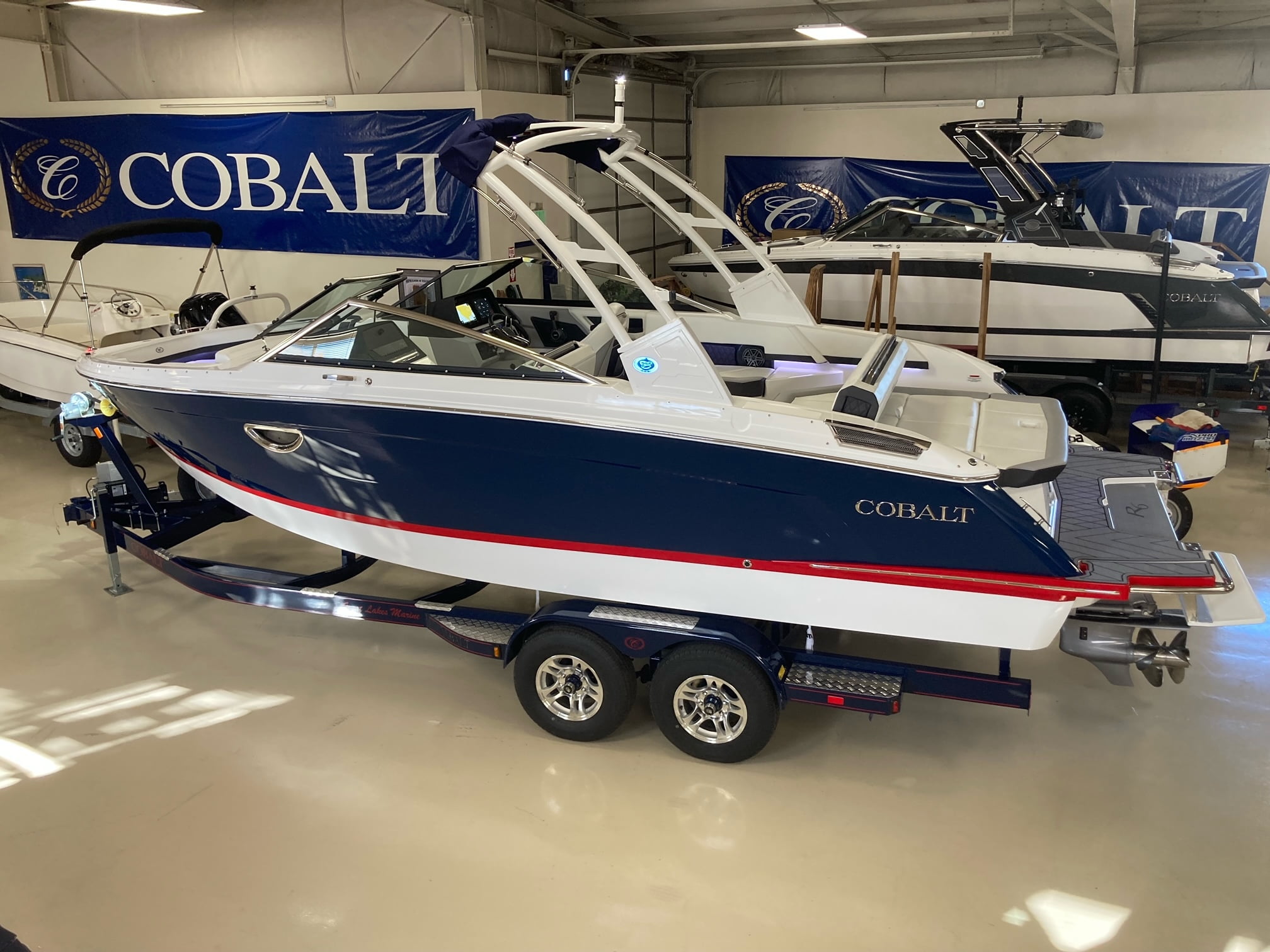 New 2024 Cobalt R6 w/ Classic Navy w/ Knockout Red Waterline Stripe and Volvo Penta V8-430 DP